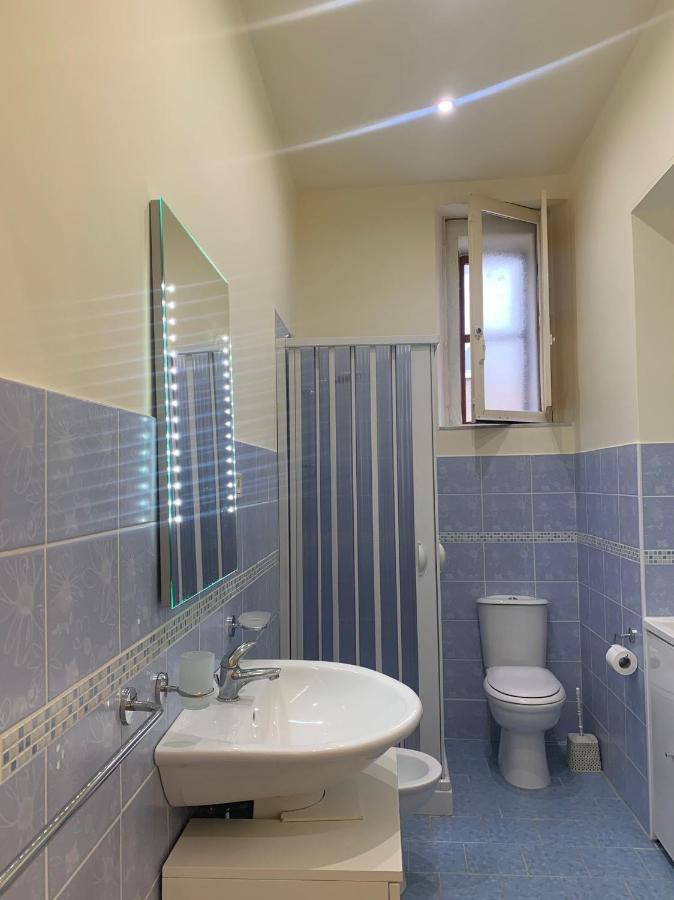 Casa Vacanze Miriam ランダッツォ エクステリア 写真