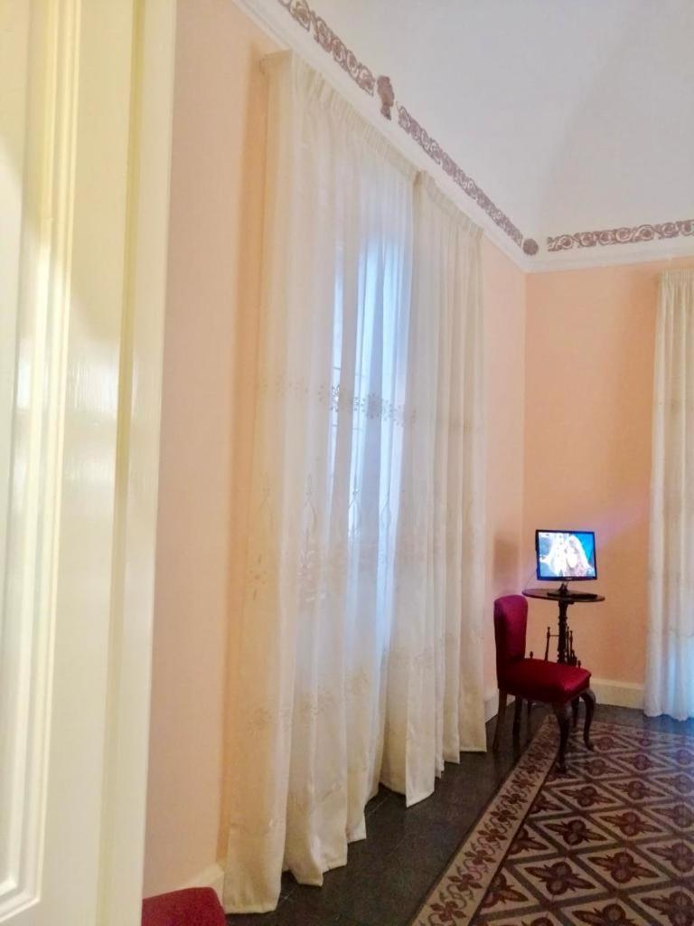 Casa Vacanze Miriam ランダッツォ エクステリア 写真